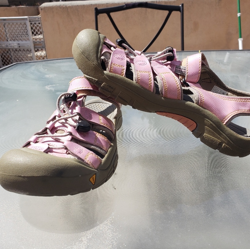 Keen Waterproof Hiking Sandals womens size 6